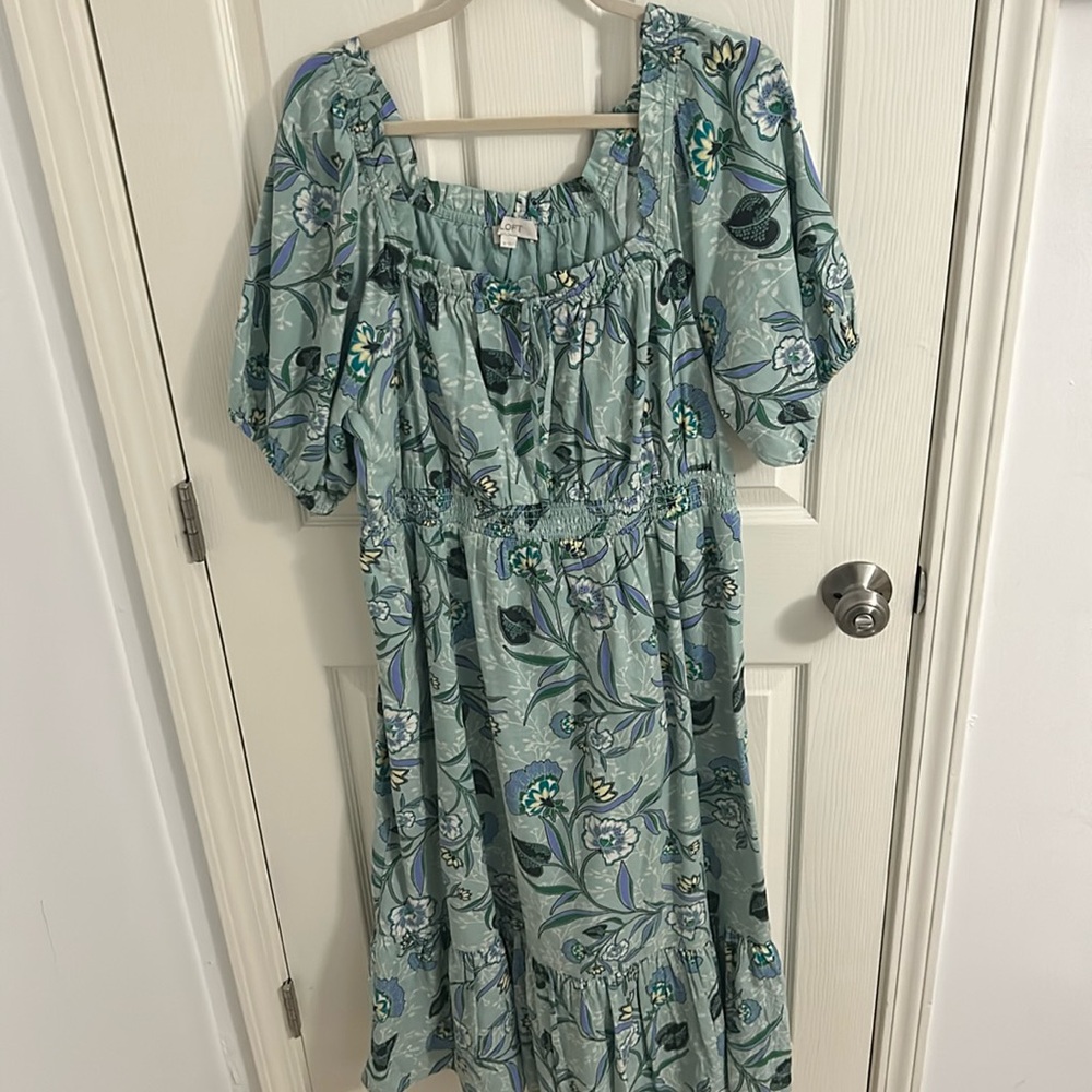 LOFT Sz. XL Green/Blue Mid Length Dress